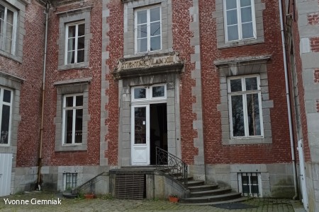 Leut kasteel ingang